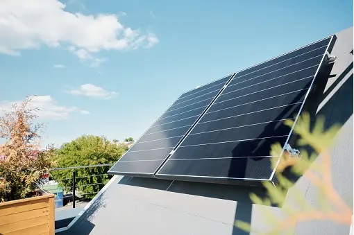 10 razones para instalar paneles solares en tu hogar