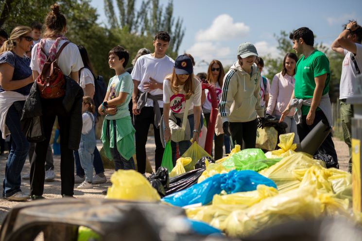 17.000 personas se han movilizado y han retirado basuraleza de 970 espacios naturales de todo el país