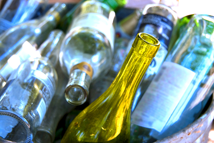 Los españoles reciclaron casi 700.000 toneladas de envases de vidrio en 2014