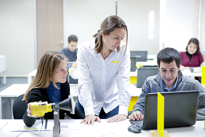 El objetivo de los cursos es formar a técnicos y especialistas en instalación y puesta en marcha de instrumentación