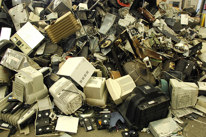Ucrania, que genera 500 millones de toneladas de residuos electrónicos al año, está desarrollando su normativa medioambiental sobre esta materia