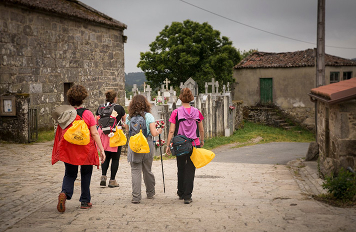 La campaña buscaba incentivar el reciclaje entre los caminantes y evitar así que los residuos queden abandonados en la naturaleza