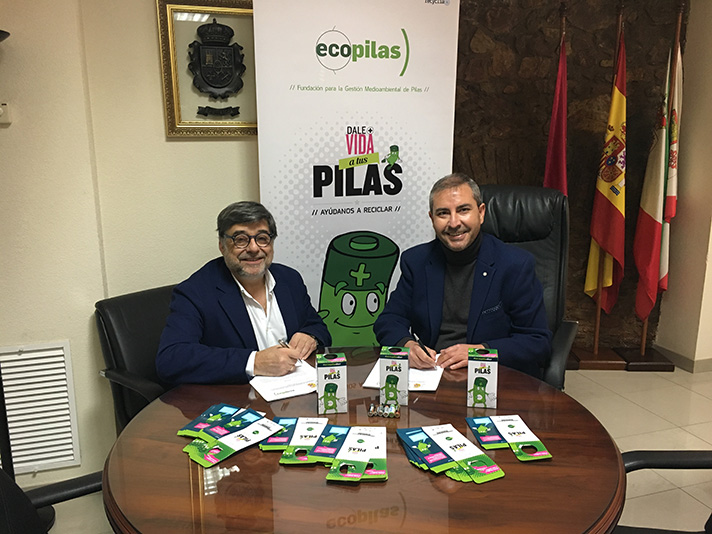 El Ayuntamiento ha firmado un convenio de colaboración con la fundación medioambiental Ecopilas