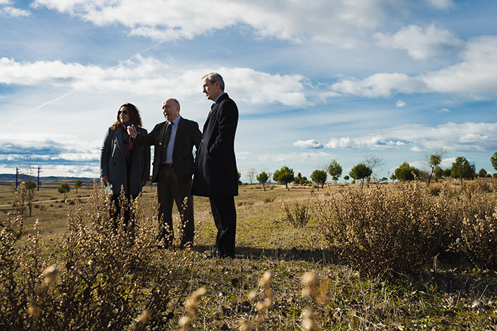 Representantes de SIGAUS con Isabel Mesas, Concejala de Medio Ambiente de Villalbilla 