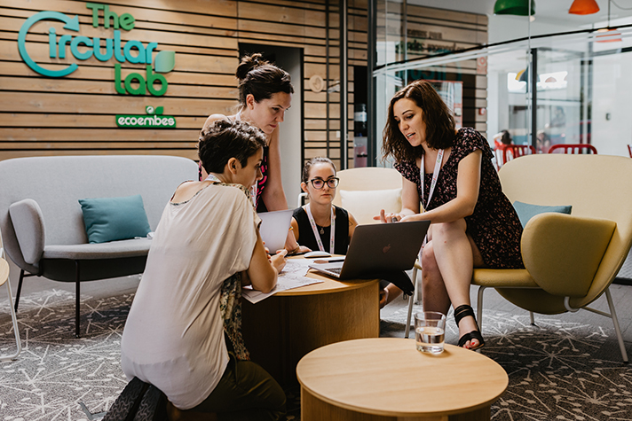 El centro de innovación de Ecoembes, en colaboración con Uxer School, acaba de cerrar la segunda edición de los Summer Bootcamps 