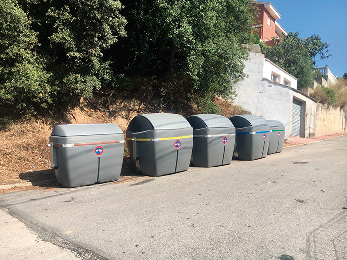 En este proyecto se planteó la implantación de la recogida Puerta a Puerta en el núcleo de Dosrius 