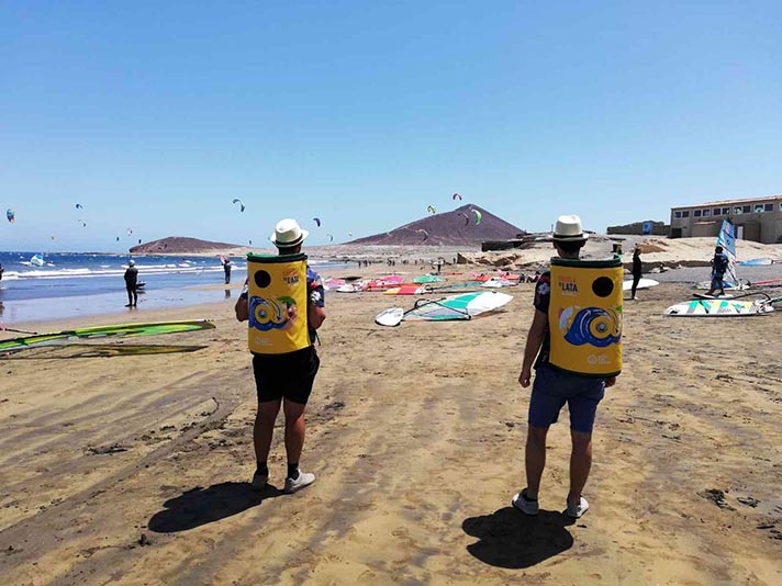 Recorrerá las playas de Canarias, Galicia y Comunidad Valenciana con educadores ambientales que facilitarán el reciclaje de latas 