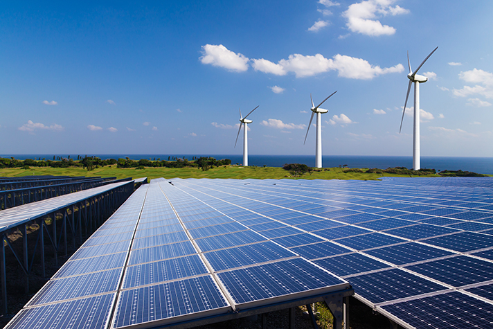 Fuerte crecimiento previsto en el sector de energías renovables, según DBK