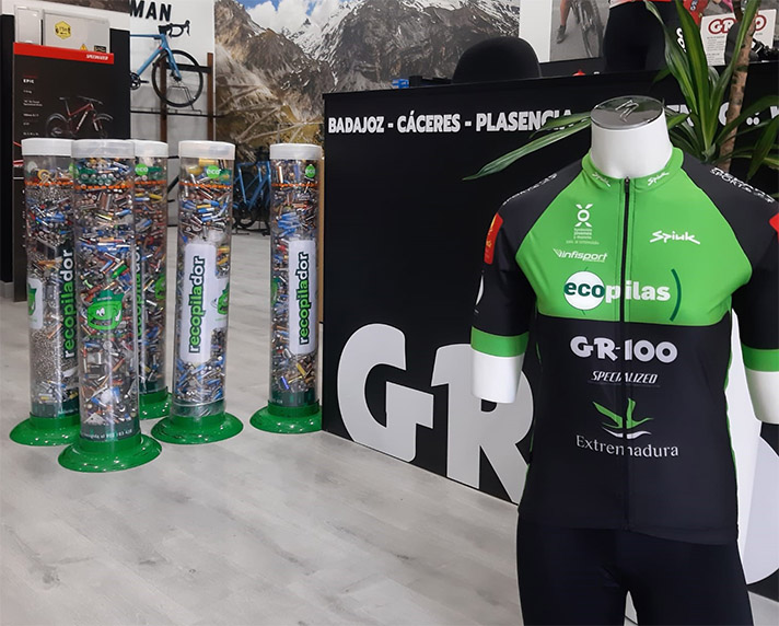 El Extremadura-Ecopilas promueve el reciclaje de 4.000 kilos de pilas en la región en las últimas cinco temporadas