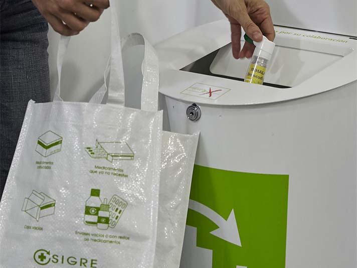 El hábito de reciclar los residuos de medicamentos está presente en el 90 % de los hogares  