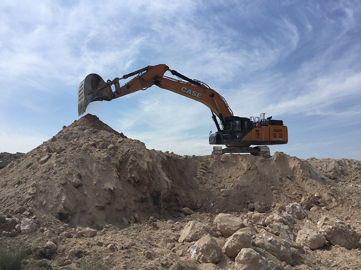 Yesos Alabastrinos (Yesal) ha adquirido recientemente la excavadora de cadenas CASE CX750D 
