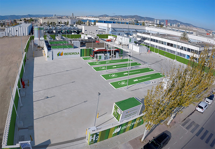 Iberdrola ha desarrollado en colaboración con el CZFB la primera hidrogenera de carácter público en España que dará servicio a los autobuses de TMB