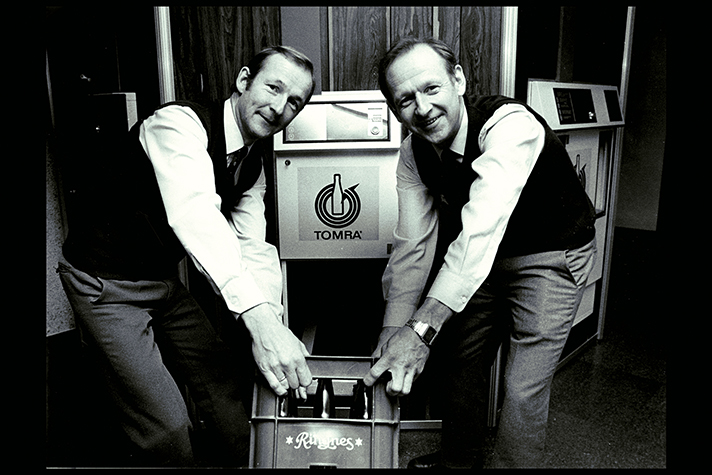 Los hermanos Petter y Tore Planke fundaron TOMRA el 1 de abril de 1972 en Noruega