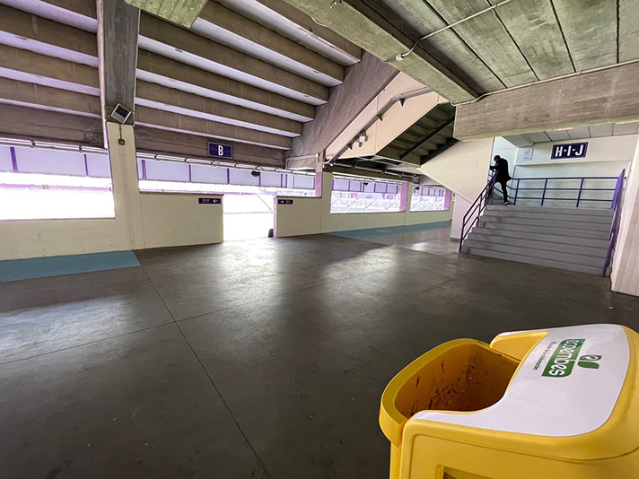 Los estadios de 24 clubes de fútbol españoles colaboran con Ecoembes para reciclar los envases de plástico, latas y briks y papel y cartón que se generan en sus instalaciones