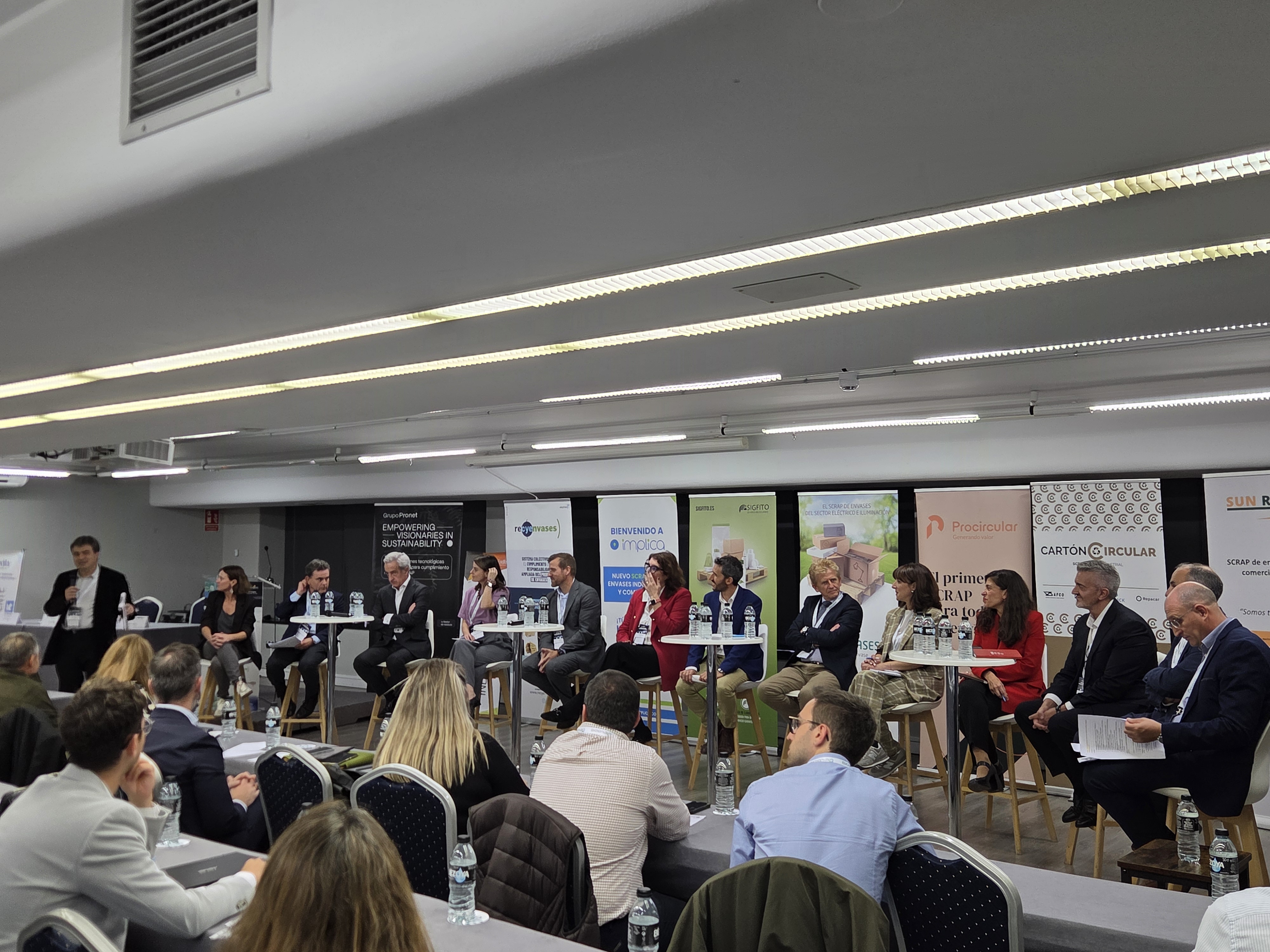 Jornada y Encuentro Empresarial de los SCRAP