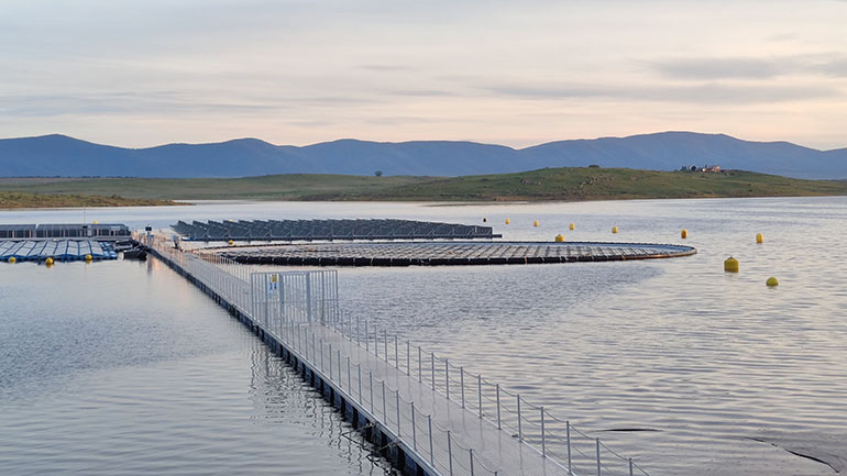 ACCIONA Energía amplía la planta solar flotante de Sierra Brava (Cáceres)