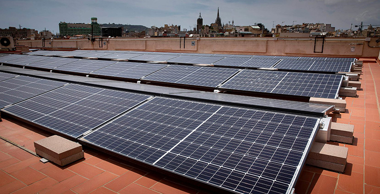 Barcelona Energia aumentará un 40% el ahorro de emisiones en el alumbrado de Navidad