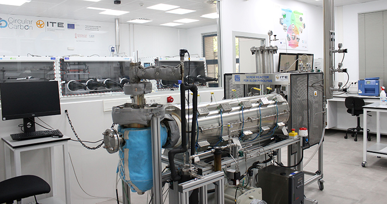El ITE transforma residuos textiles y de cuero en materiales para captar contaminantes y generar energía