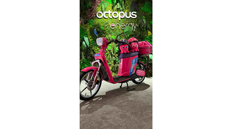 Alianza Cooltra y Octopus Energy para impulsar la movilidad eléctrica