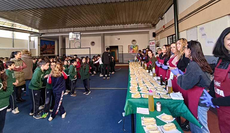 GSA celebra el Día de Andalucía donando 40 litros de aceite a seis centros educativos de la comunidad autónoma