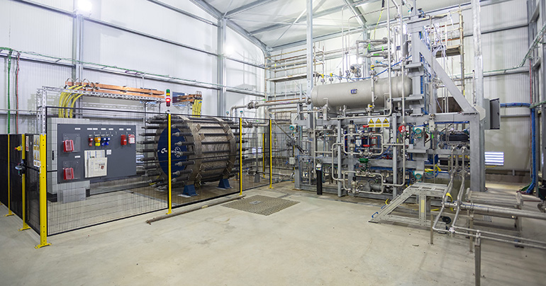 El electrolizador del proyecto H2OP ya suministra hidrógeno renovable a Viscofan