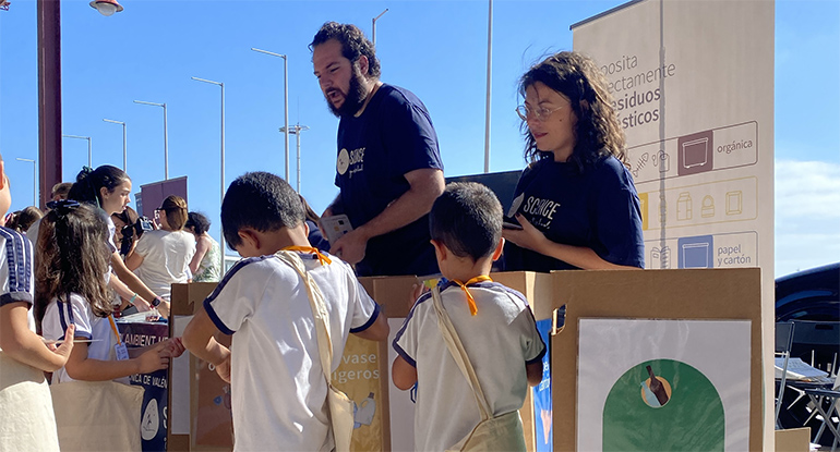 UPV, Fovasa Medioambiente y Ayuntamiento de València unen esfuerzos en el Día Mundial del Reciclaje