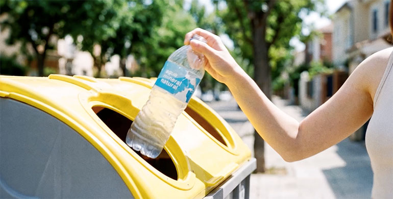 ANEABE y Ecoembes impulsan el reciclaje de las botellas de PET con la campaña rePETir