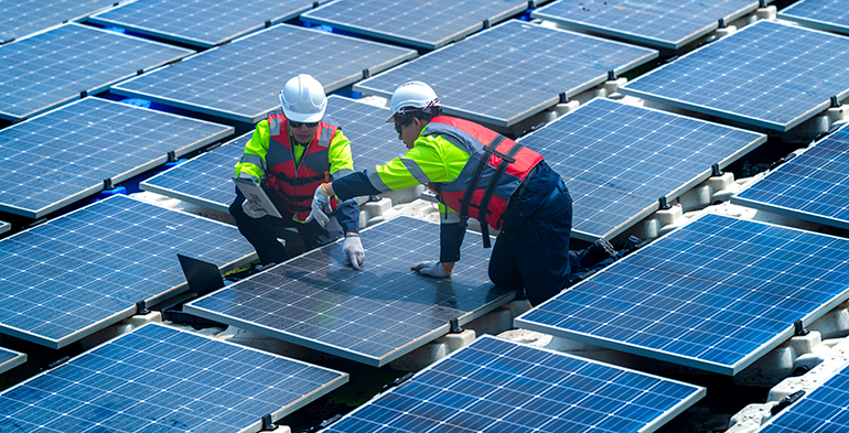 El autoconsumo alcanza el 4,1% de la demanda eléctrica, pero acumula tres años de caída y pide incentivos fiscales estables