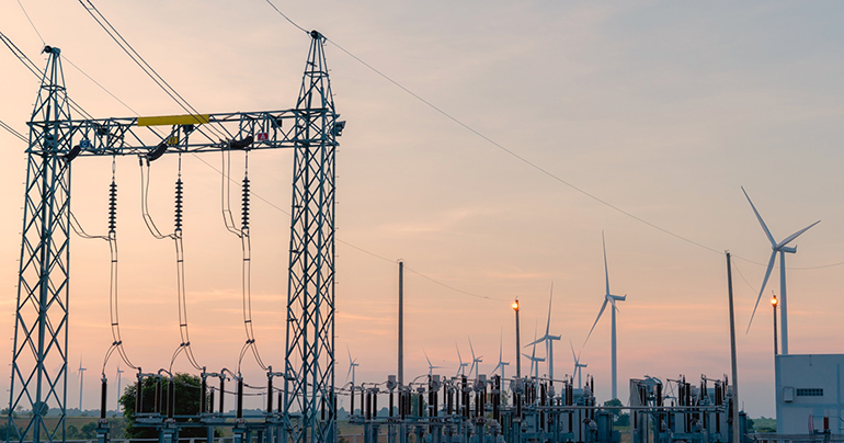 El sector renovable exige eliminar el impuesto del 7% a la generación eléctrica para acelerar la electrificación en España