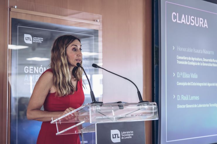 Laboratorios Tecnológicos de Levante reúne a expertos e instituciones en su Foro de Genómica Ambiental y recibe el primer premio de Innovación en los AEDyR Awards