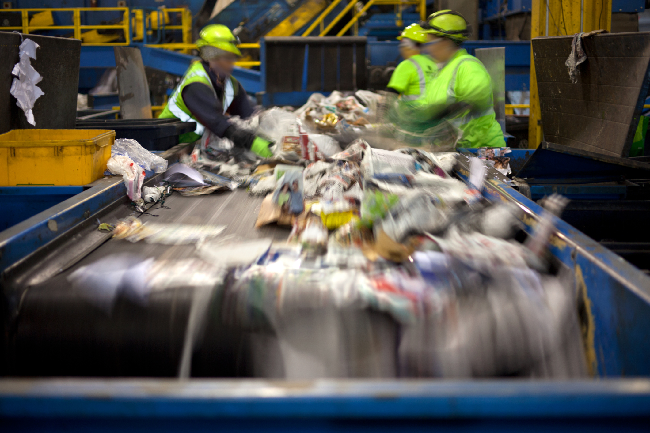 Prevenir los residuos de envases, impulsar la reutilización y hacer que los envases sean reciclables en 2030