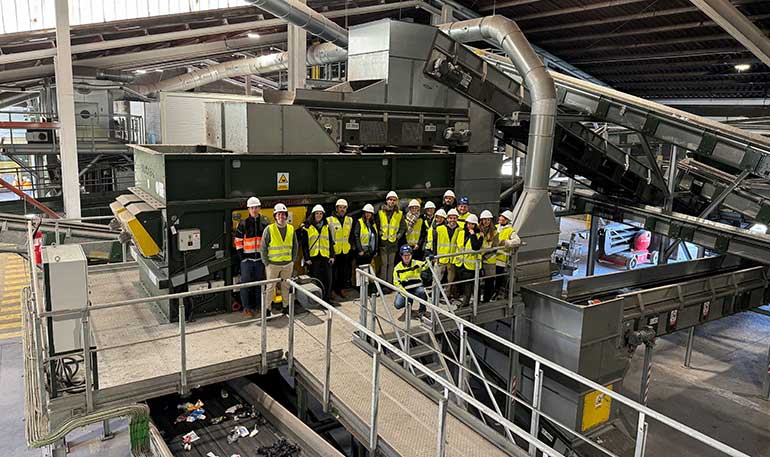 STADLER organiza una visita de la prensa a la planta de clasificación híbrida de RSU y envases de Torija