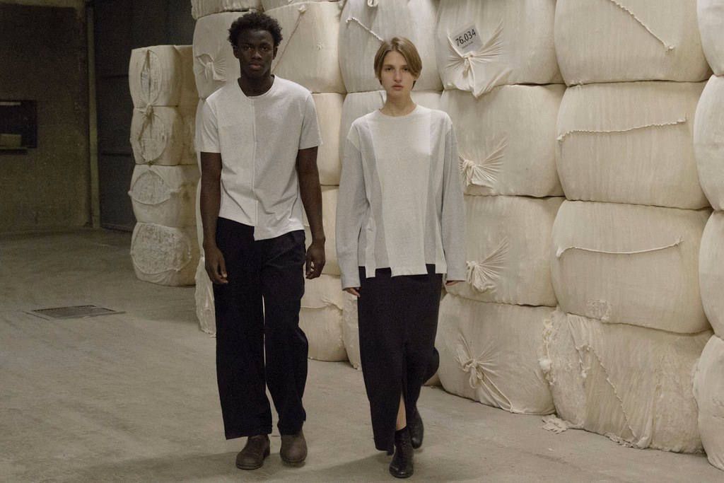 Mango invierte en The Post Fiber y lanza la primera colección con fibras recicladas posconsumo para su línea Teen