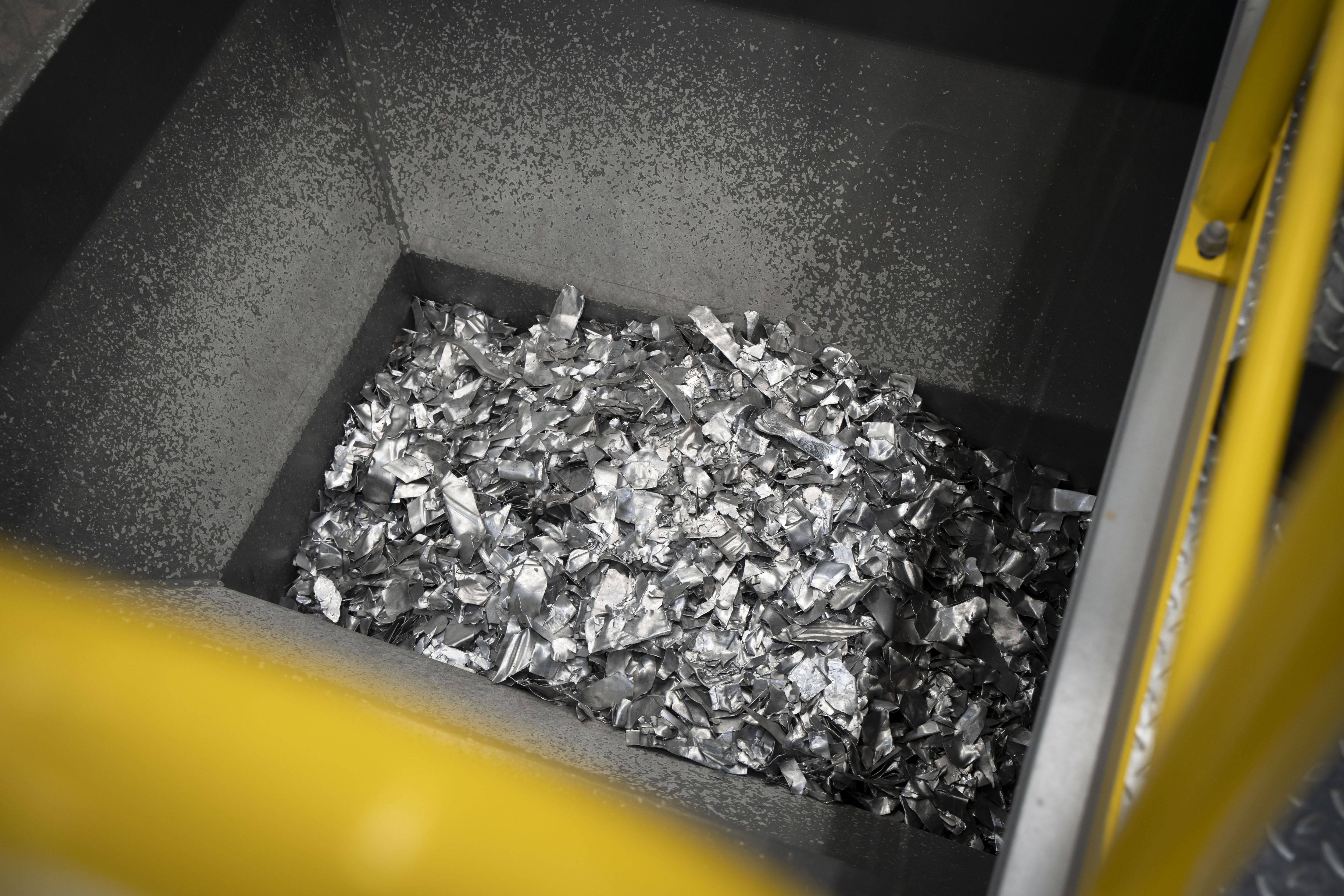 El futuro del aluminio reciclado se escribe con tecnología: TOMRA y Novelis comparten las claves en un webcast global