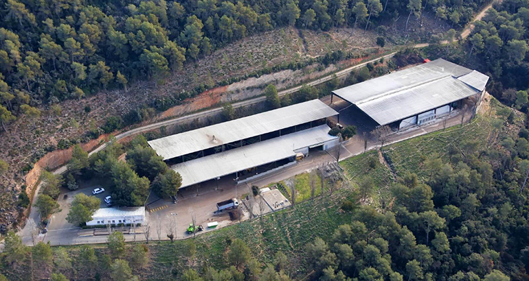 La planta de compostaje de Torrelles de Llobregat, referente en la producción de ecocompost