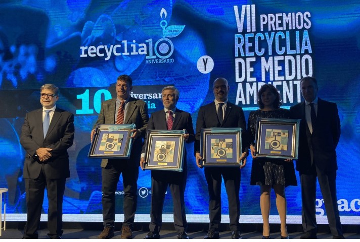IndustriAmbiente galardonado por Recyclia con el premio a la ‘Mejor Labor de un Medio de Comunicación a la Difusión del Reciclaje’