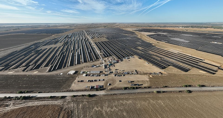 Alter Enersun desarrolla 1000 MW fotovoltaicos y eólicos para suministrar a la red y a los proyectos de hidrógeno de Huelva