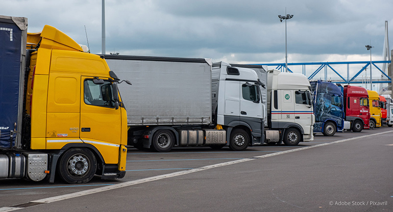 El Parlamento Europeo establece objetivos más estrictos de reducción de emisiones para camiones y autobuses
