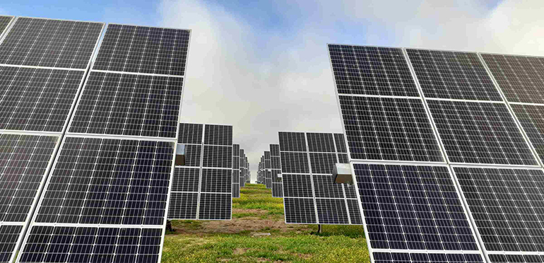 Endesa construirá su mayor planta de energía solar con almacenamiento en baterías de Canarias