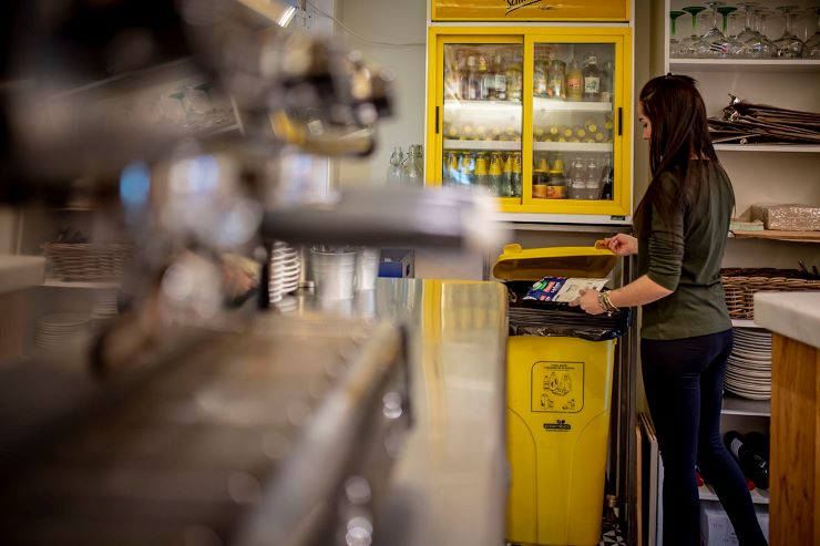 Ecohosteleros: Del “oído cocina” al “oído reciclaje”: más de 34.000 hosteleros y hosteleras de todo el país impulsan el reciclaje y reducen el desperdicio alimentario