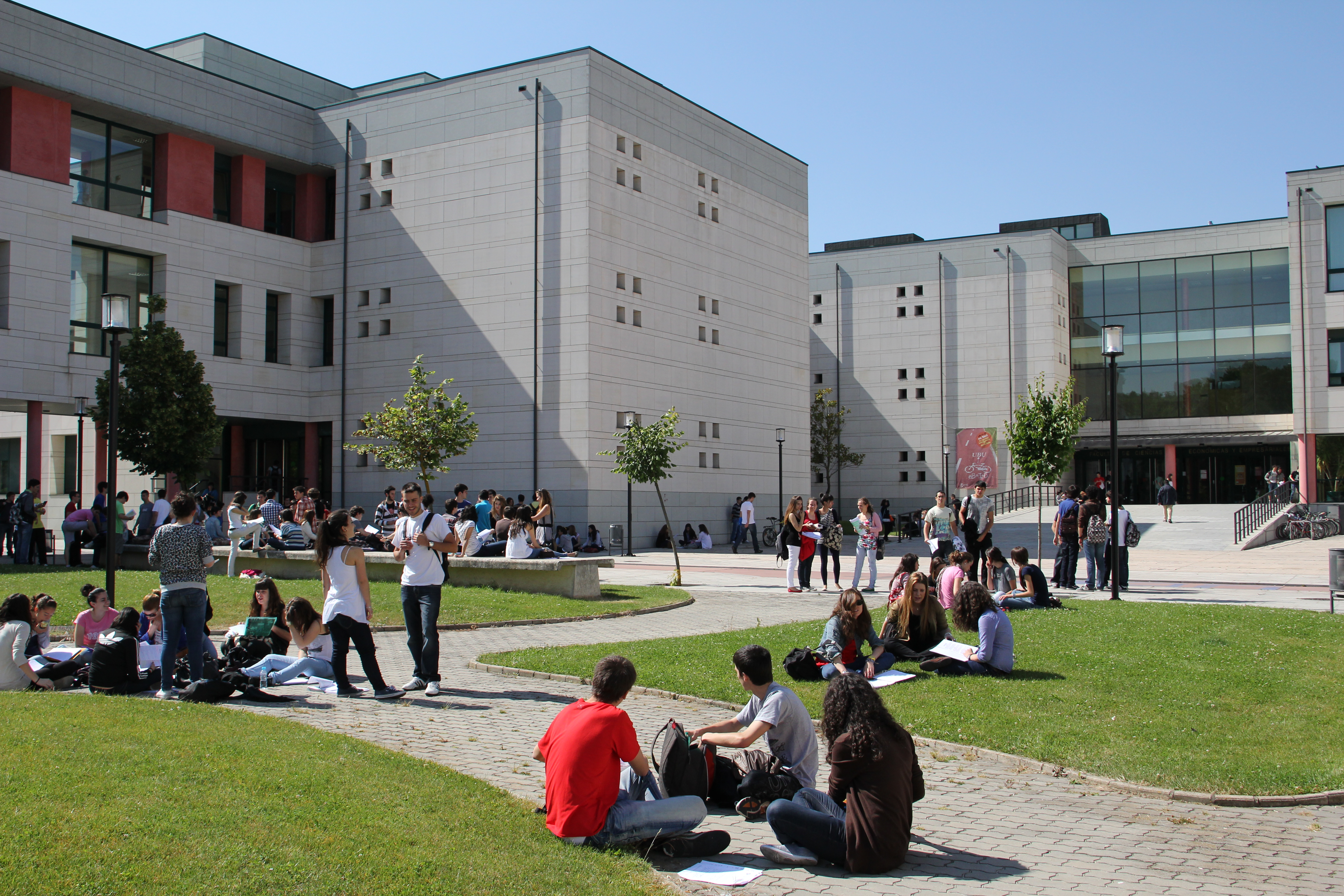 Facultad de Ciencias Económicas y Empresariales de la Universidad de Burgos.