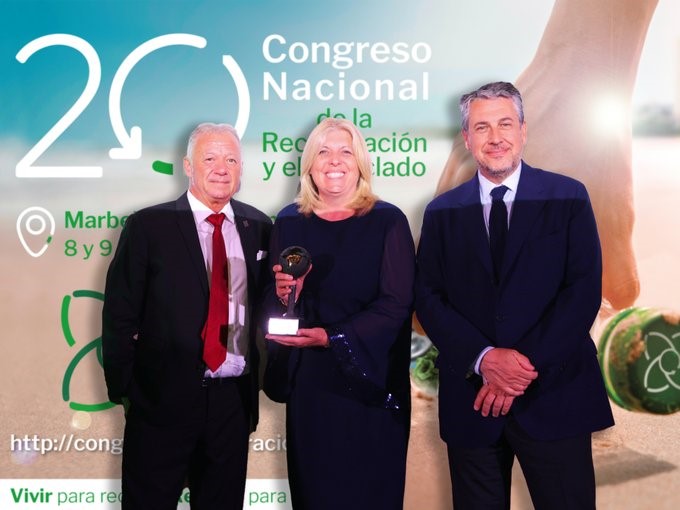 FER concede al BIR el Premio Madre Tierra por su compromiso y defensa del medio ambiente y el reciclaje