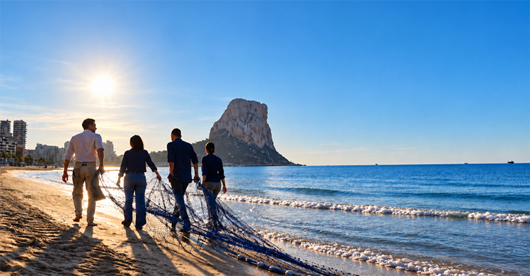Estimar Hotels ampliará a 30 toneladas el plástico retirado del Mediterráneo junto a Gravity Wave