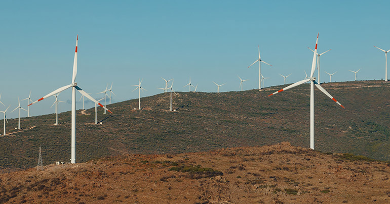 El MITECO impulsa nuevas medidas para acelerar el autoconsumo industrial, el almacenamiento energético y la integración de renovables