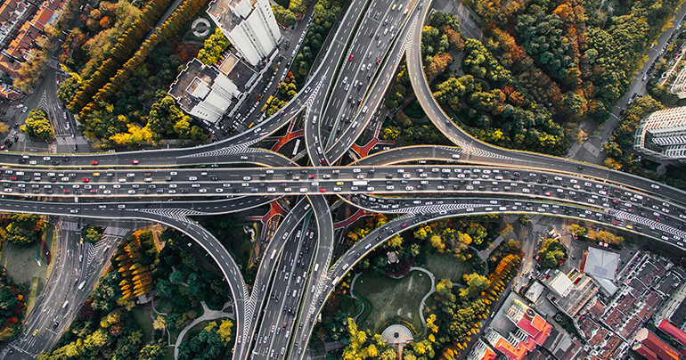 Monitorización de emisiones del tráfico urbano: control avanzado de la calidad del aire para la movilidad sostenible