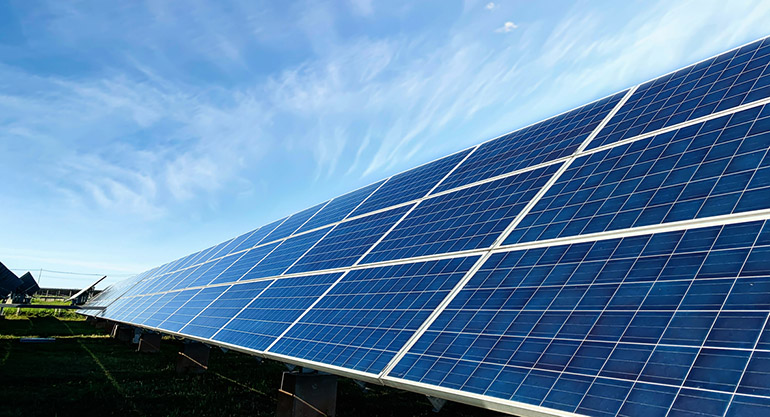 El IDAE destina 433 millones a 524 proyectos innovadores de renovables con almacenamiento