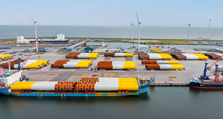 El IDAE destina 212 millones a adaptar seis puertos españoles para el despliegue de la eólica marina