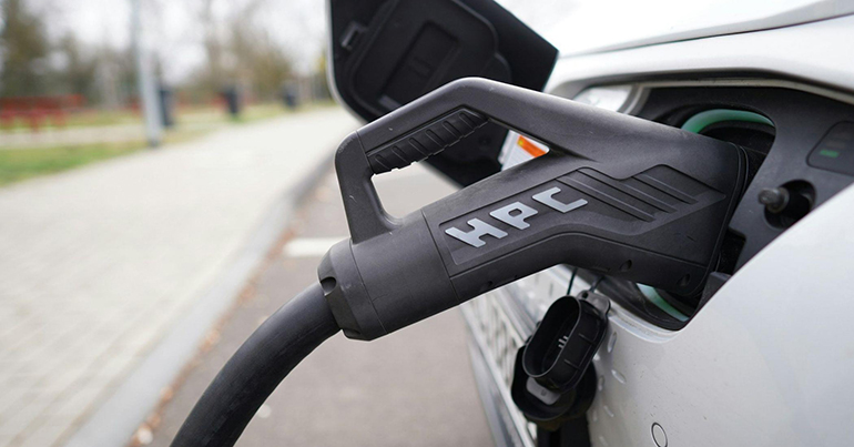 España consolida cerca de 50.000 puntos de recarga pública y mantiene el impulso de la alta potencia en 2026