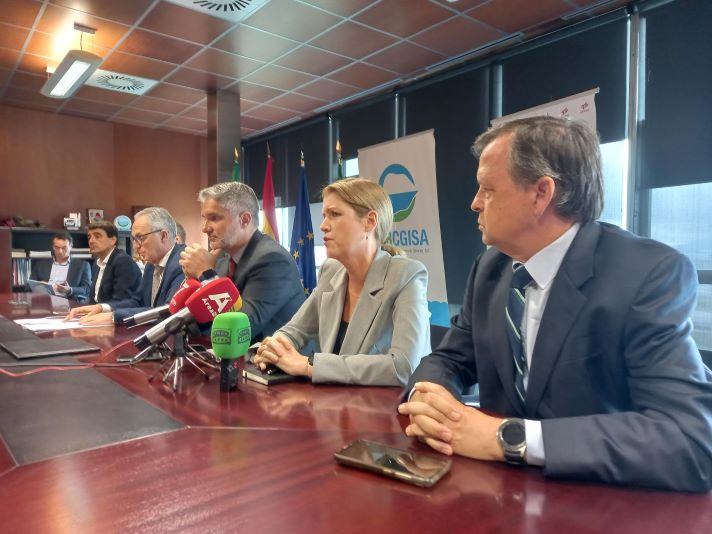 Se trata de un proyecto pionero a nivel nacional en el uso de aguas urbanas para uso industrial, una práctica que, según la Unión Europea, puede llegar a reducir el consumo de agua potable en un 5%