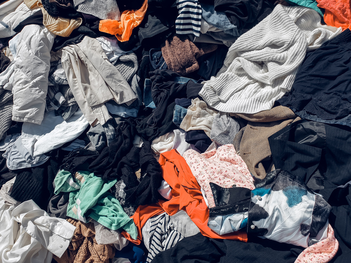 EuRIC pide a la UE la distinción entre residuos textiles y de segunda mano.